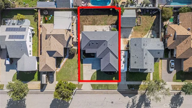 $879,900 | 2302 West 115th Street, Hawthorne, CA 90250