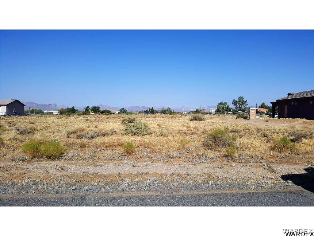 807 Santa Maria Road Golden Valley, AZ 86413 - Photo 1 of 4 Subject property
