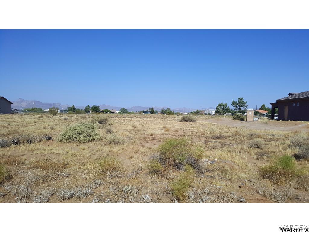 807 Santa Maria Road Golden Valley, AZ 86413 - Photo 2 of 4 Subject property