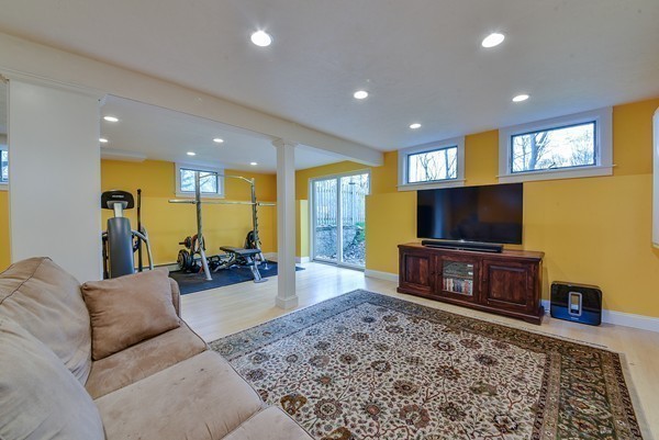 21 Cedar Crest Road Wayland, MA 01778 - Photo 17 of 22 Gallery Image 17