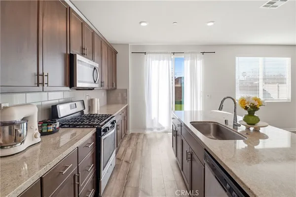 $665,000 | 15587 Crusader Drive, Moreno Valley, CA 92551