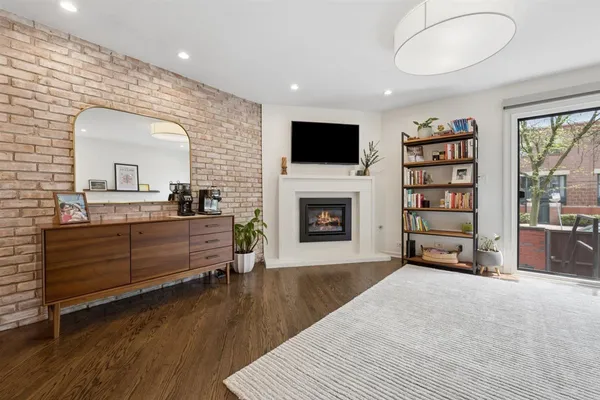 $860,000 | 1720 North Orchard Street, Unit E, Chicago, IL 60614