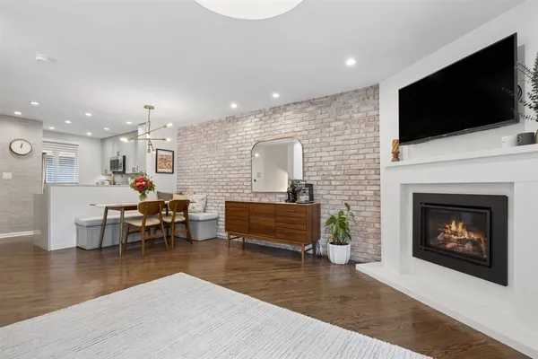 $860,000 | 1720 North Orchard Street, Unit E, Chicago, IL 60614