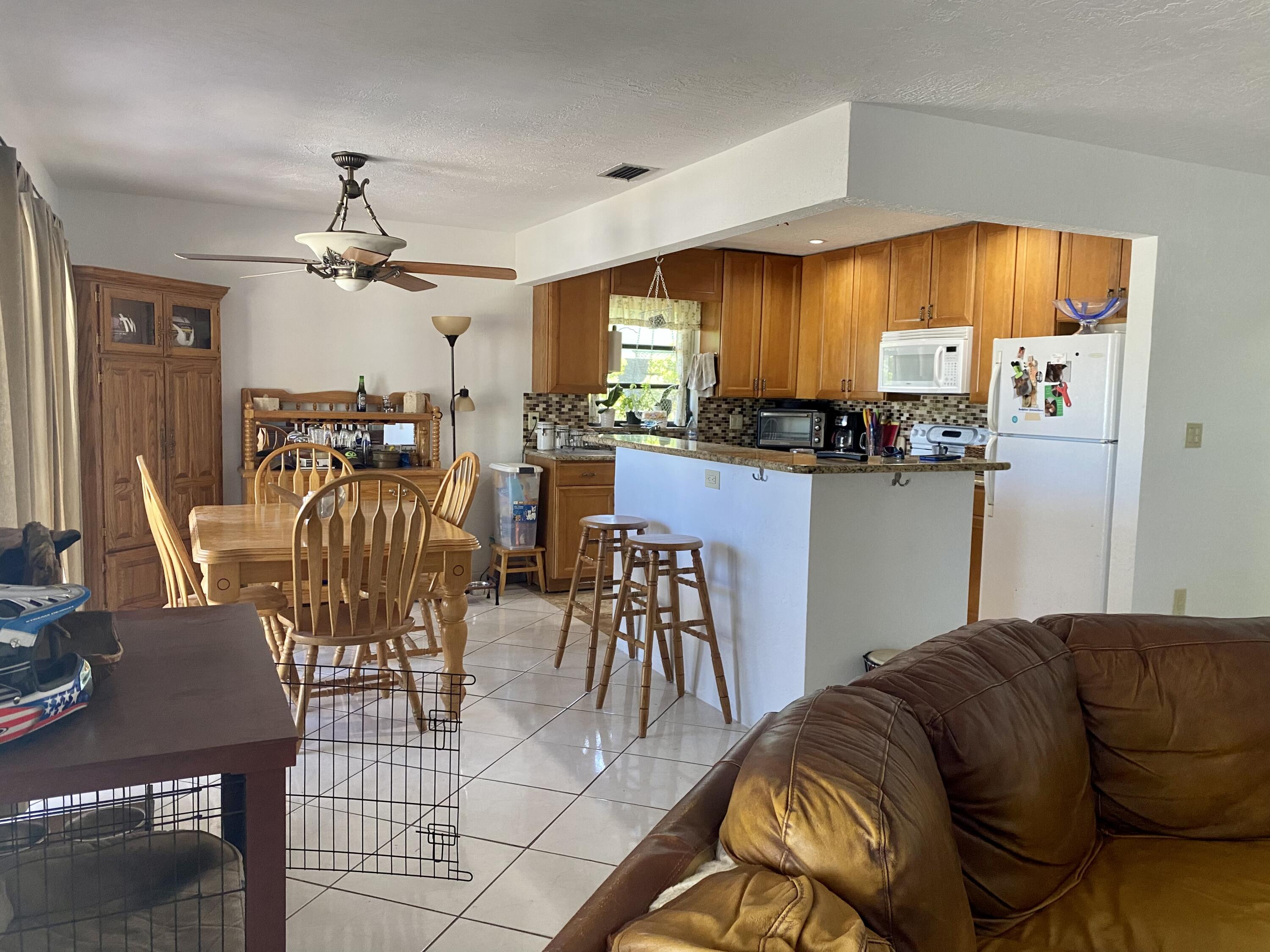 439 4th Road Key Largo, FL 33037 - Photo 6 of 16 C8E68CCA-E2AB-44B3-9961-FFCC3AA9B963