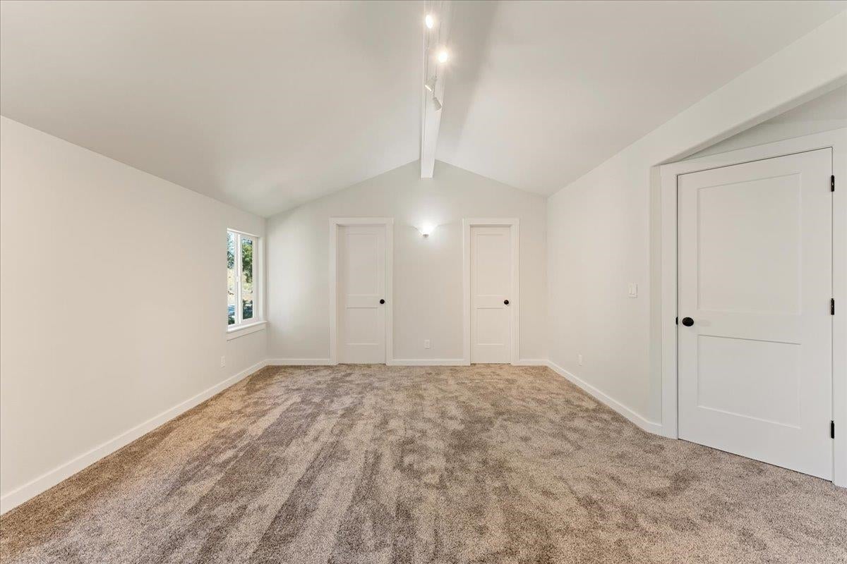 5407 Stag Mountain Road Weed, CA 96094 - Photo 11 of 33 Gallery Image 11