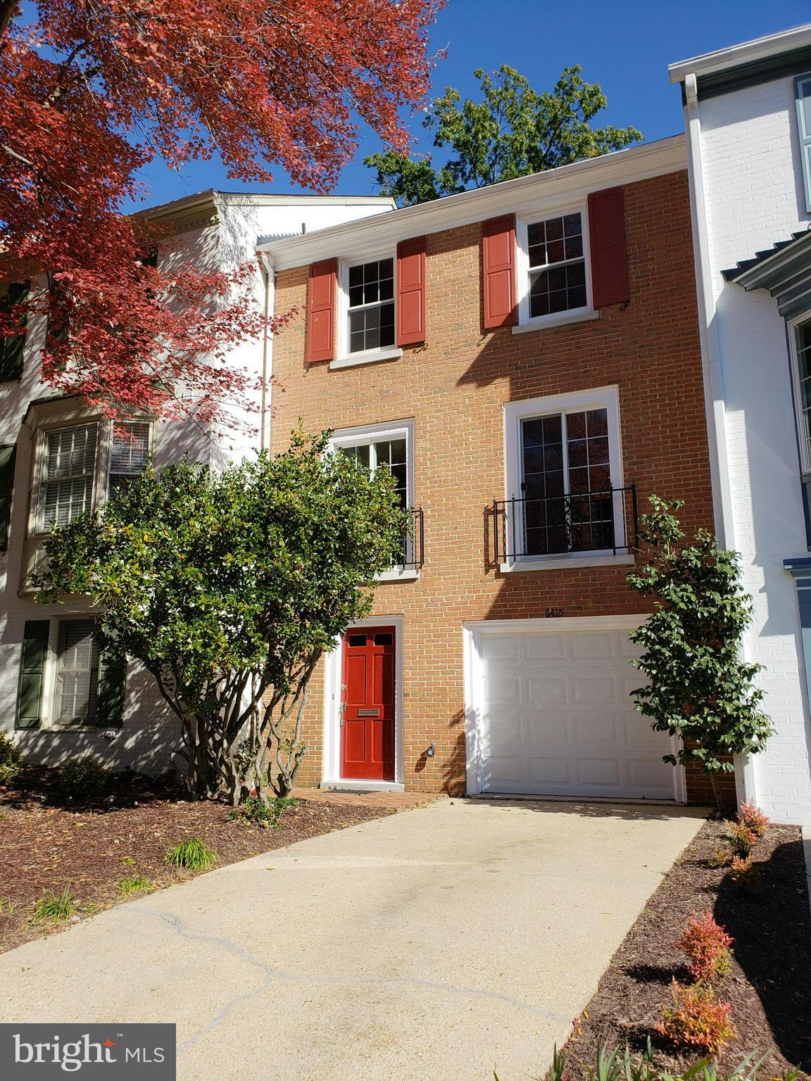 6415 Wainfleet Court Springfield, VA 22152 - Photo 2 of 22 Exterior (Front)