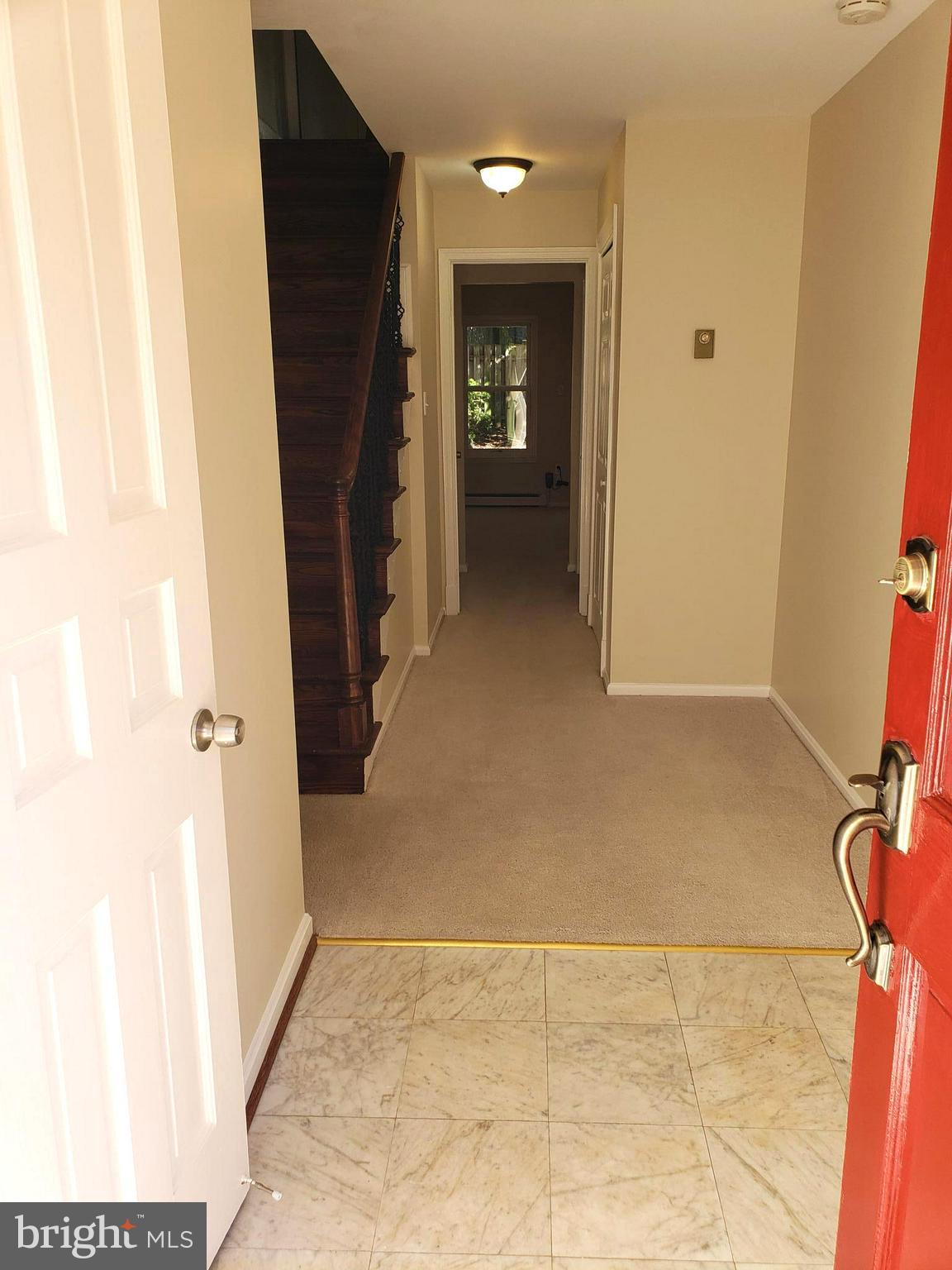 6415 Wainfleet Court Springfield, VA 22152 - Photo 3 of 22 Interior (General)