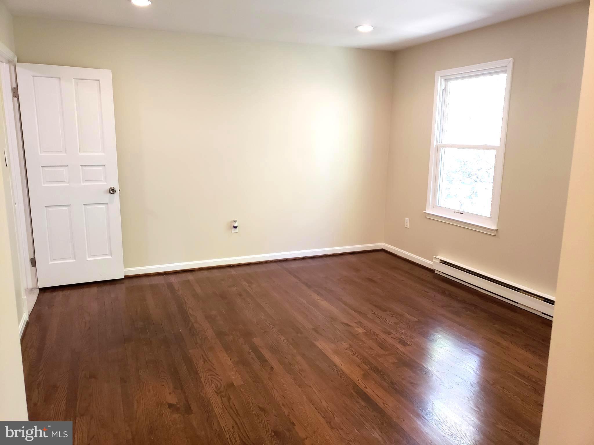 6415 Wainfleet Court Springfield, VA 22152 - Photo 21 of 22 Bedroom (Master)