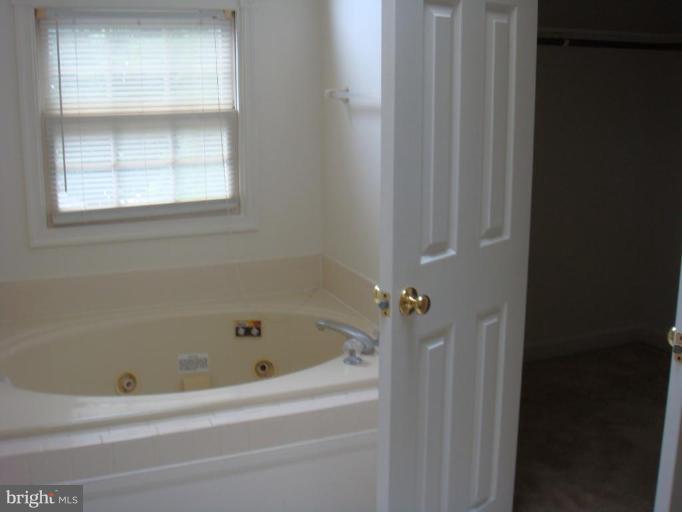 1 Rideout Court Gaithersburg, MD 20877 - Photo 13 of 14 Master Bath #2