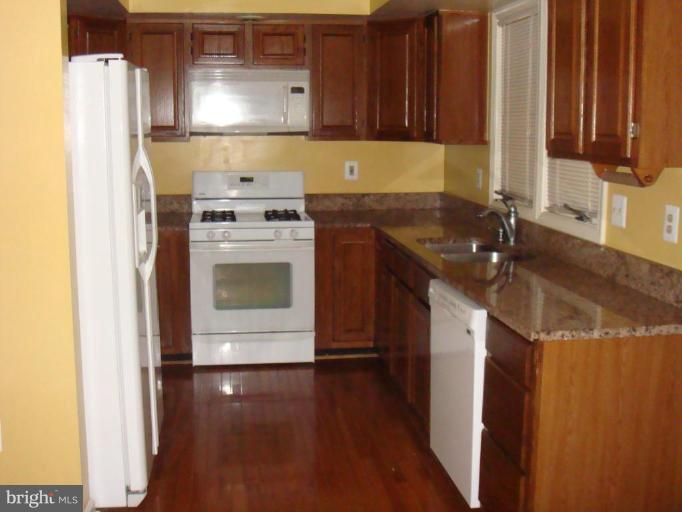 1 Rideout Court Gaithersburg, MD 20877 - Photo 6 of 14 Kitchen