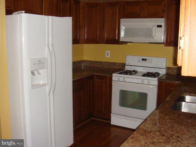 1 Rideout Court Gaithersburg, MD 20877 - Photo 7 of 14 Kitchen #2