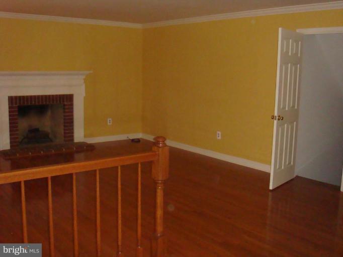 1 Rideout Court Gaithersburg, MD 20877 - Photo 8 of 14 Living Room #2
