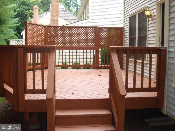 1 Rideout Court Gaithersburg, MD 20877 - Photo 9 of 14 Deck