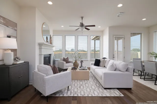 $504,900 | 552 Chinkapin Trail, New Braunfels, TX 78132