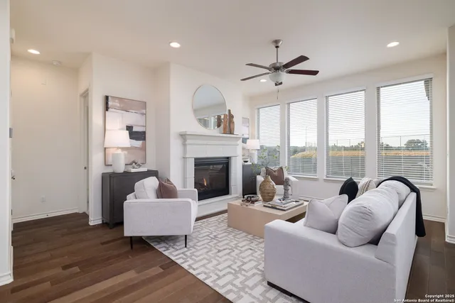 $504,900 | 552 Chinkapin Trail, New Braunfels, TX 78132