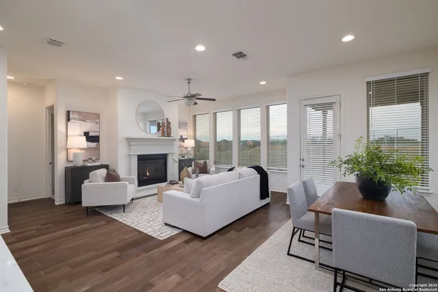 $504,900 | 552 Chinkapin Trail, New Braunfels, TX 78132