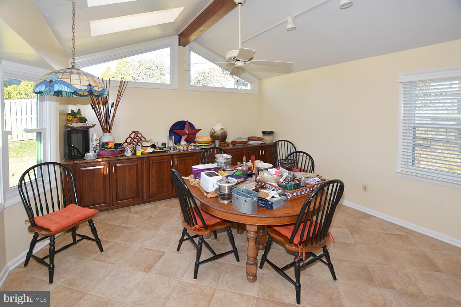 1515 23rd Road South Arlington, VA 22202 - Photo 17 of 34 KITCHEN EXPANSIVE EATING SPACE WITH HIGH CEILINGS