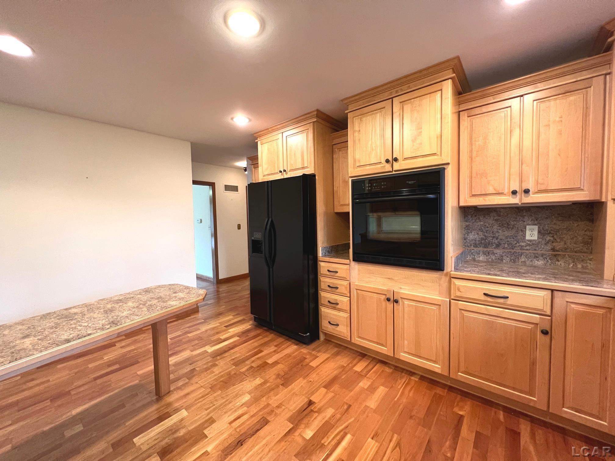 1330 Trenton Road Adrian, MI 49221 - Photo 14 of 40 50095682-13.JPG