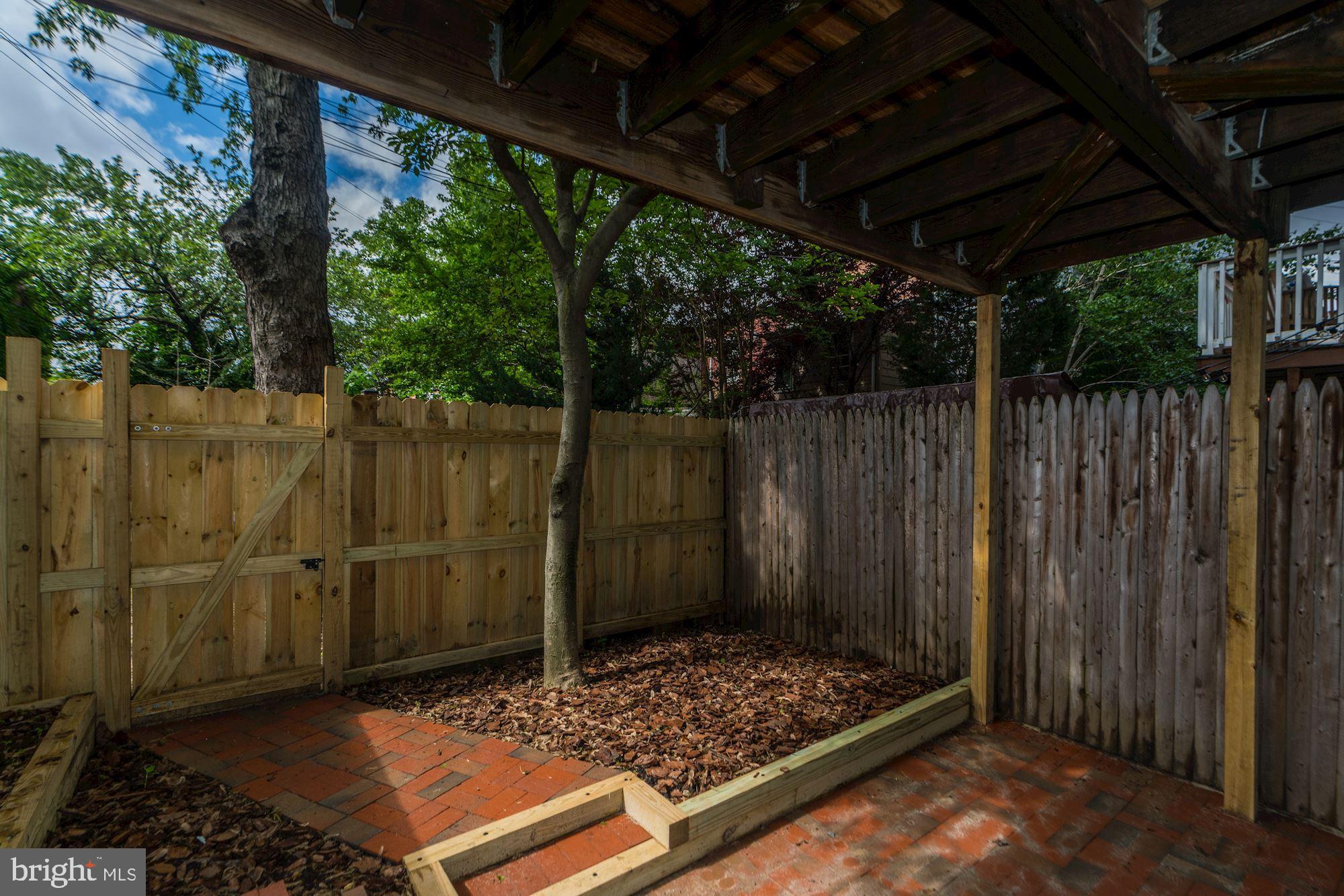 411 E Street Northeast Washington, DC 20002 - Photo 24 of 25