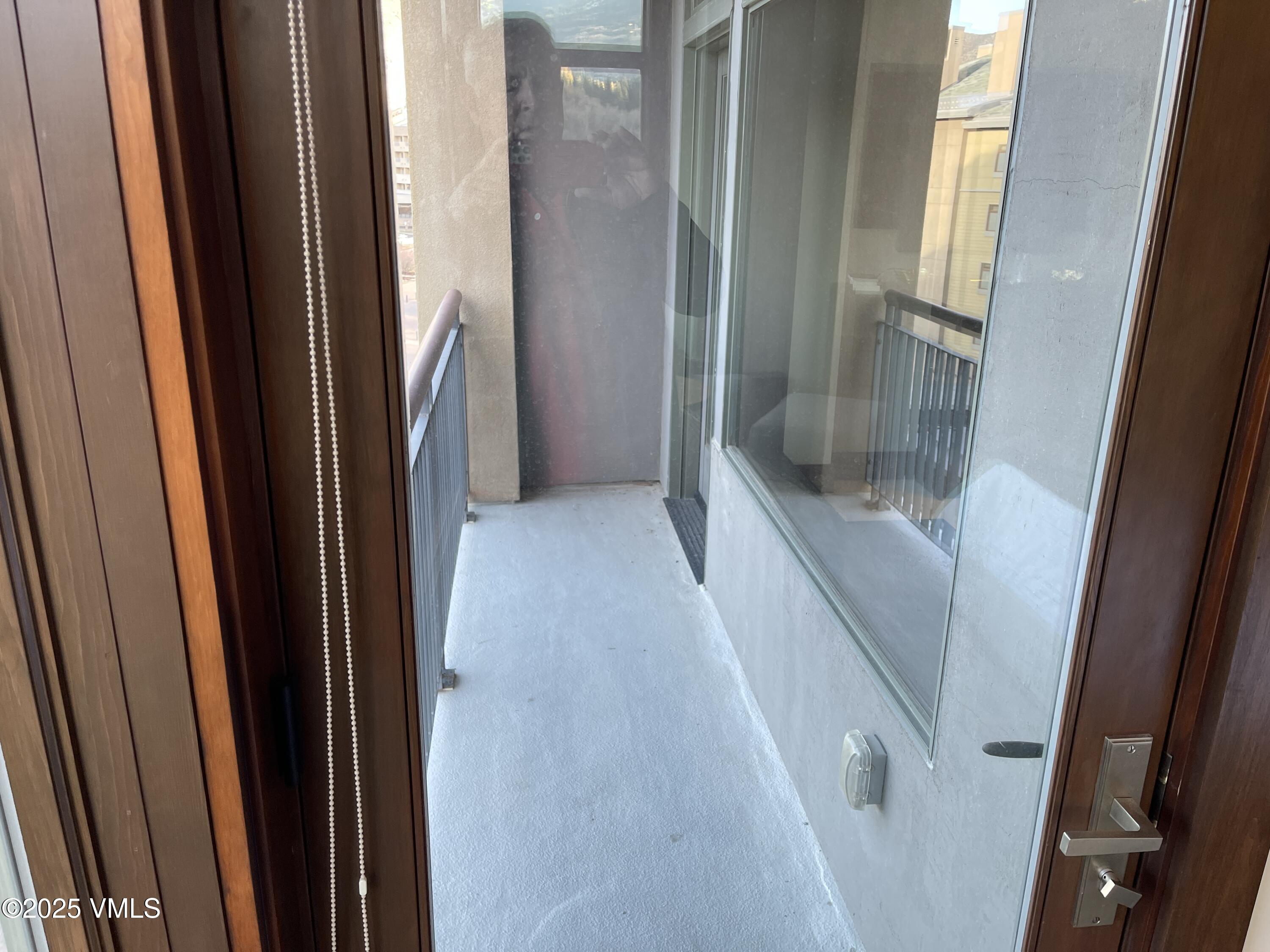 126 Riverfront Lane, Unit 510 Avon, CO 81620 - Photo 21 of 54 a view of a hallway