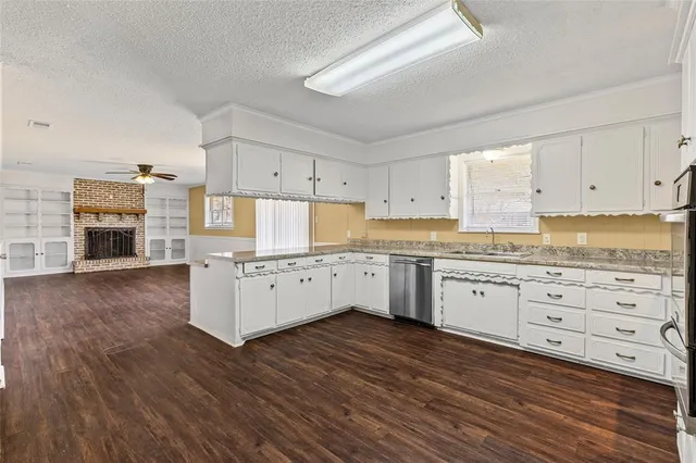 $2,000 | 6305 Chapman Drive, Greenville, TX 75402