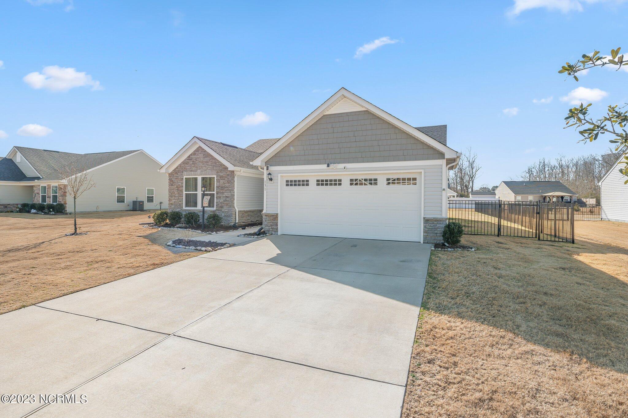 131 Hidden View Loop Moyock, NC 27958 - Photo 32 of 50 32-web-or-mls-Photo Jan 27 2023, 11 33 0