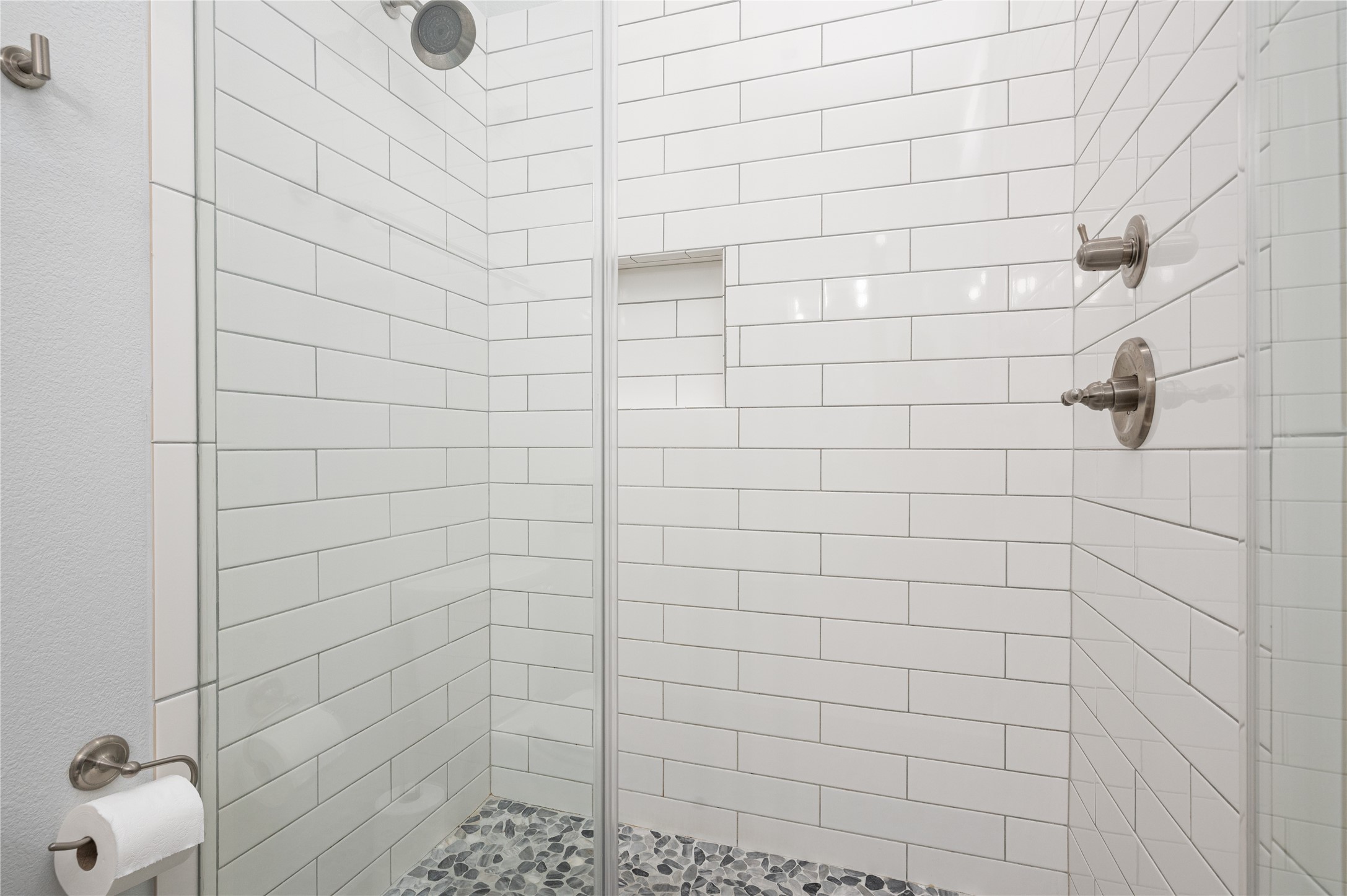 997 South Redfish Crystal Beach, TX 77650 - Photo 19 of 45 a bathroom with a shower