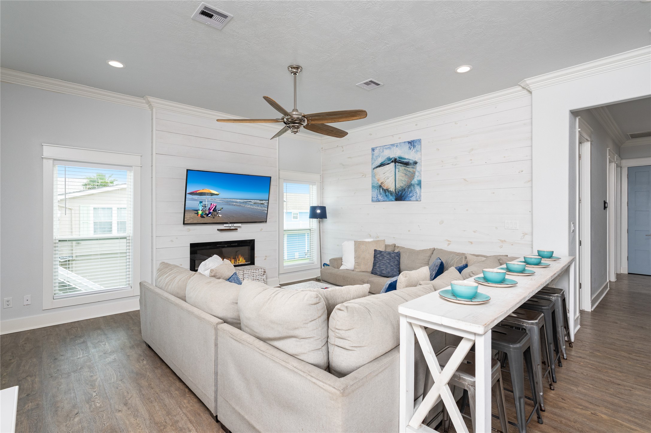 997 South Redfish Crystal Beach, TX 77650 - Photo 9 of 45 a living room with furniture fireplace and a window