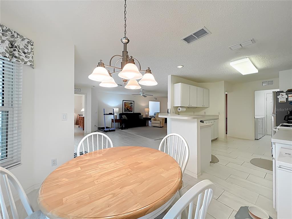 9235 Southwest 96th Court Road Ocala, FL 34481 - Photo 7 of 30 Gallery Image 7