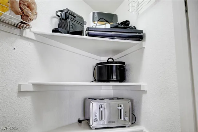 $795,000 | 1486 Powder Horn Drive, Henderson, NV 89014