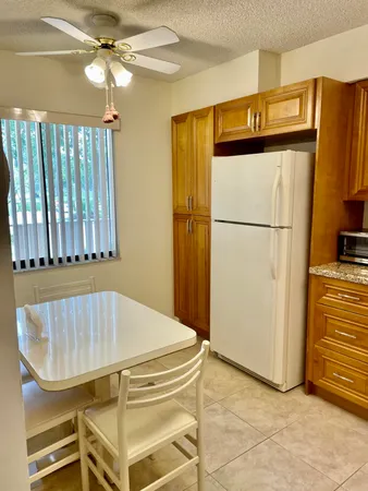 $3,900 | 14476 Amberly Lane, Unit 208, Delray Beach, FL 33446