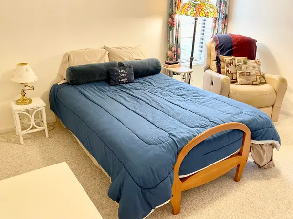 $3,900 | 14476 Amberly Lane, Unit 208, Delray Beach, FL 33446