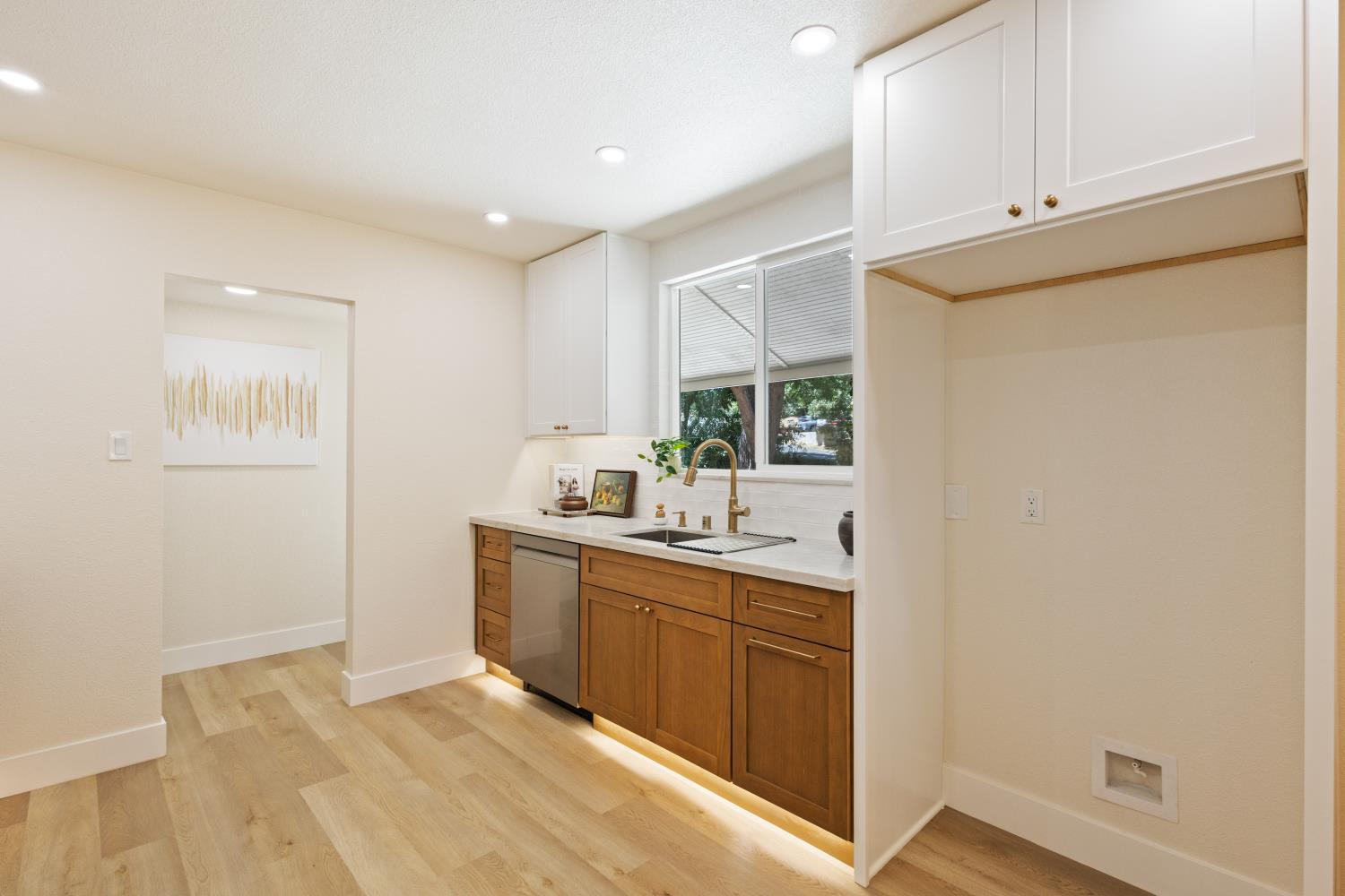 4532 Crestridge Road Fair Oaks, CA 95628 - Photo 7 of 37 Gallery Image 7