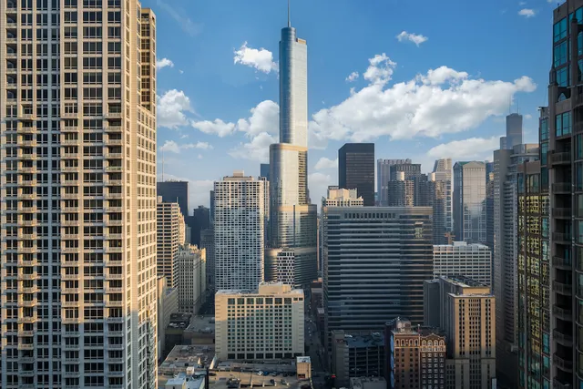 $2,325 | 30 East Huron Street, Unit 4603, Chicago, IL 60611