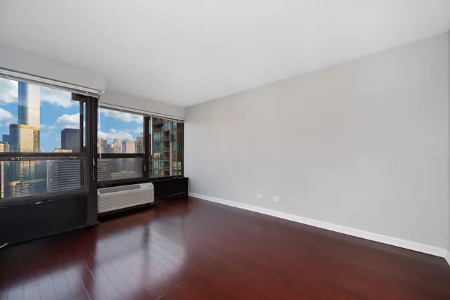 $2,325 | 30 East Huron Street, Unit 4603, Chicago, IL 60611