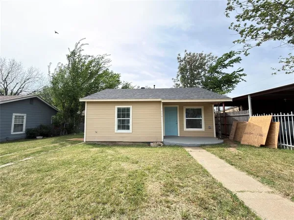 $1,495 | 1804 Andrew Avenue, Fort Worth, TX 76105