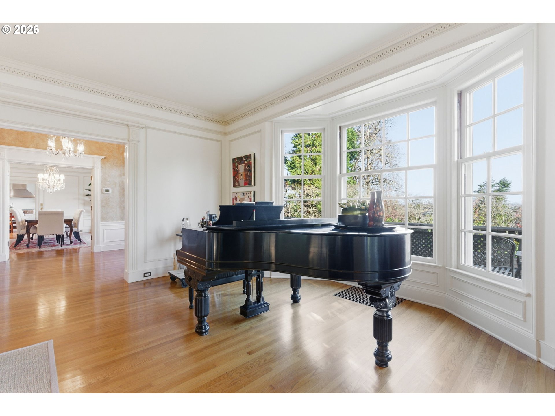 2393 South Military Road Portland, OR 97219 - Photo 9 of 48 a living room with furniture and a wooden floor