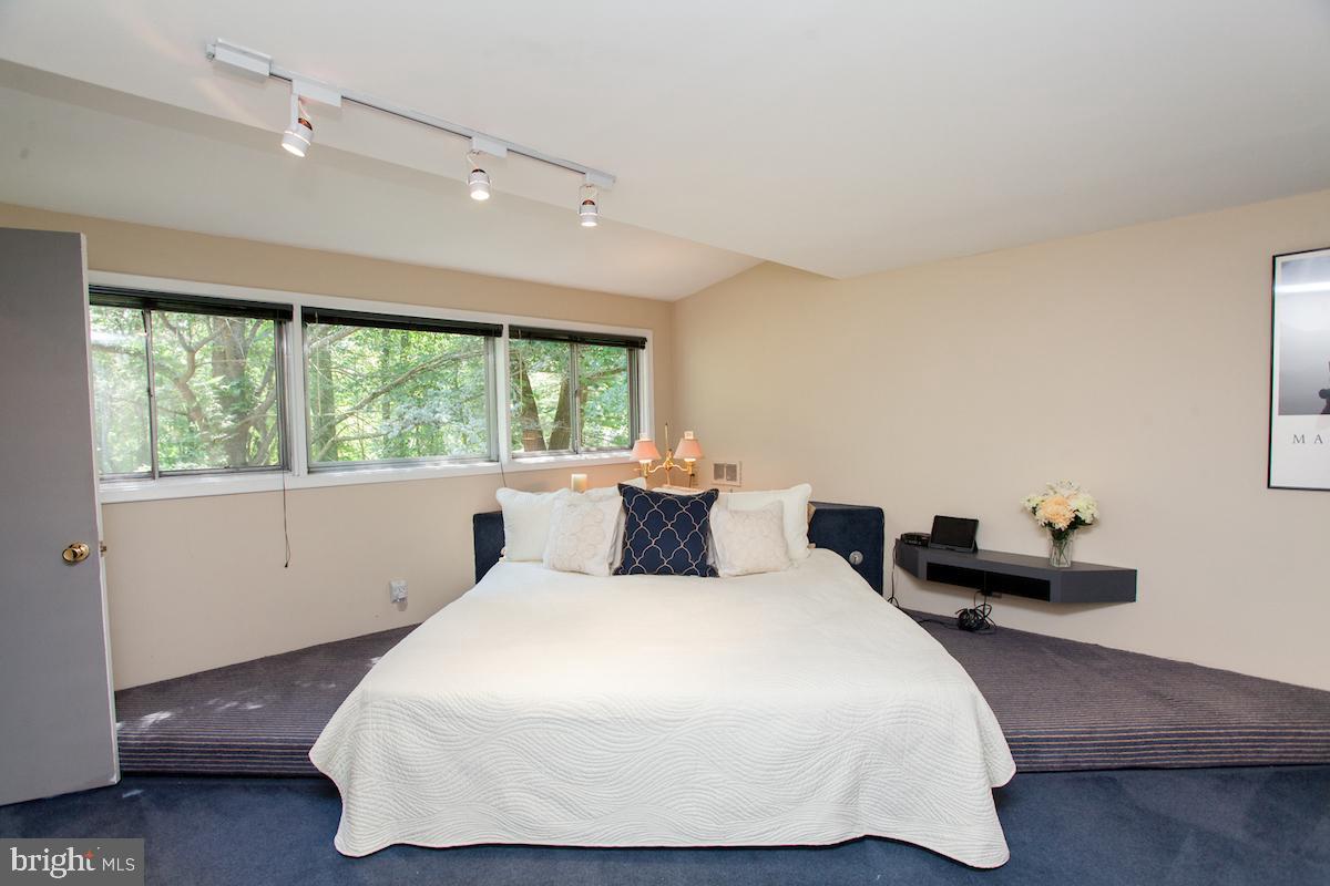 2925 Street Road Doylestown, PA 18902 - Photo 23 of 38 2nd Floor Bedroom
