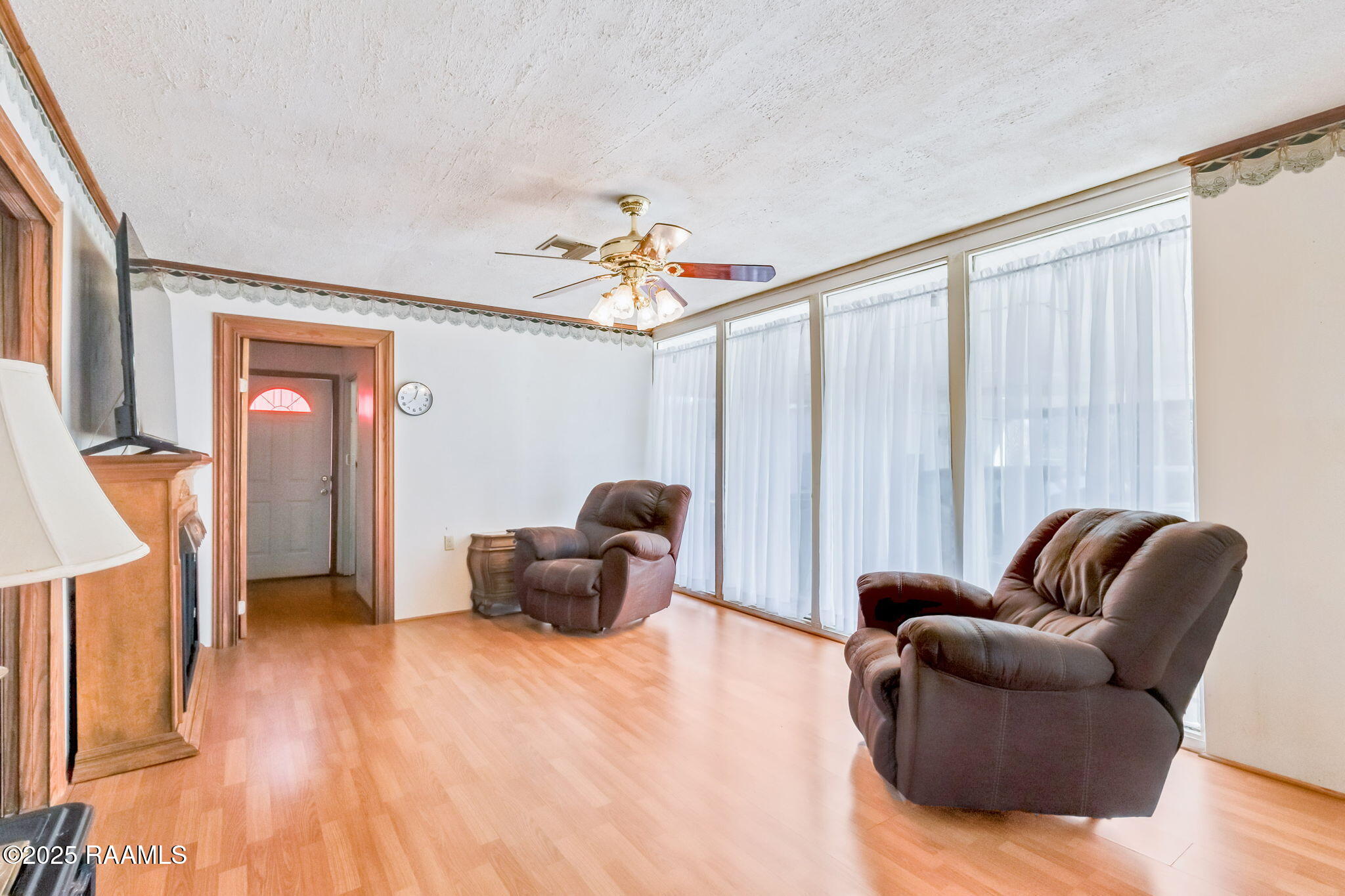 108 Lorna Street Lafayette, LA 70508 - Photo 9 of 21 7-web-or-mls-108 lorna st-7