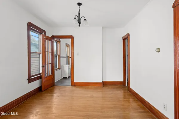 $250,000 | 19 Ingersoll Avenue, Schenectady, NY 12305