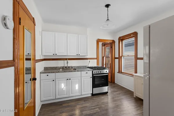 $250,000 | 19 Ingersoll Avenue, Schenectady, NY 12305