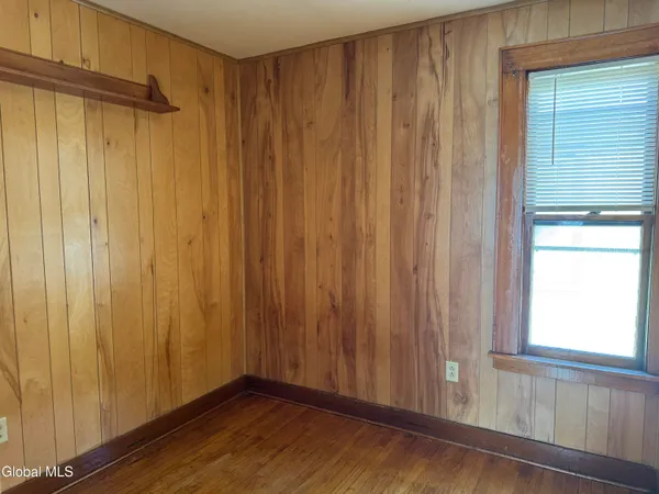 $250,000 | 19 Ingersoll Avenue, Schenectady, NY 12305