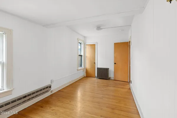 $250,000 | 19 Ingersoll Avenue, Schenectady, NY 12305