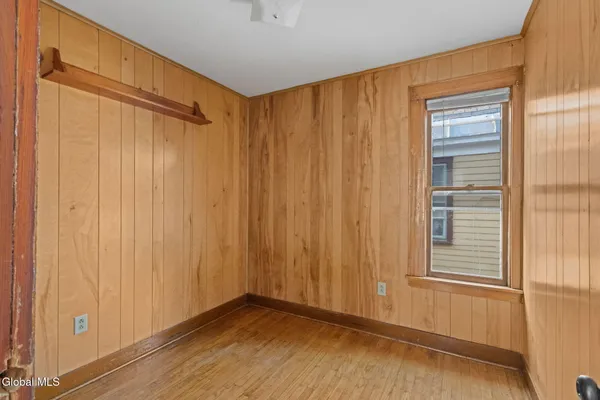 $250,000 | 19 Ingersoll Avenue, Schenectady, NY 12305