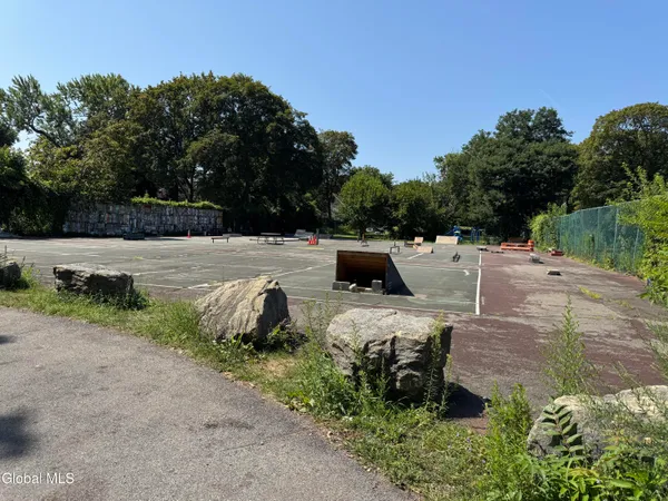 $250,000 | 19 Ingersoll Avenue, Schenectady, NY 12305