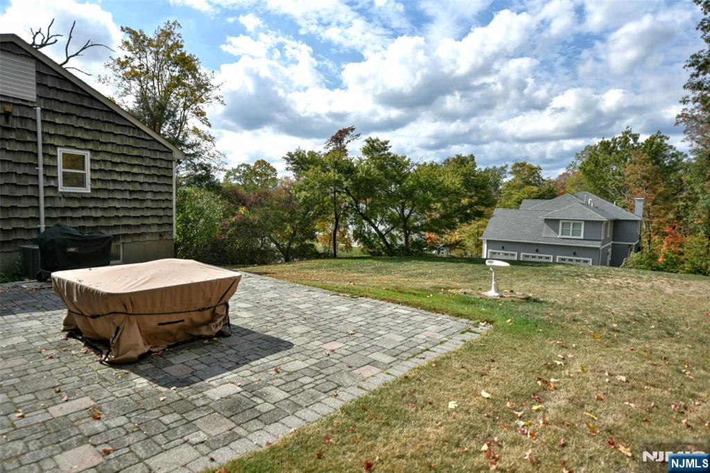 951 Berdan Avenue Wayne, NJ 07470 - Photo 32 of 39 a view of a house with a yard