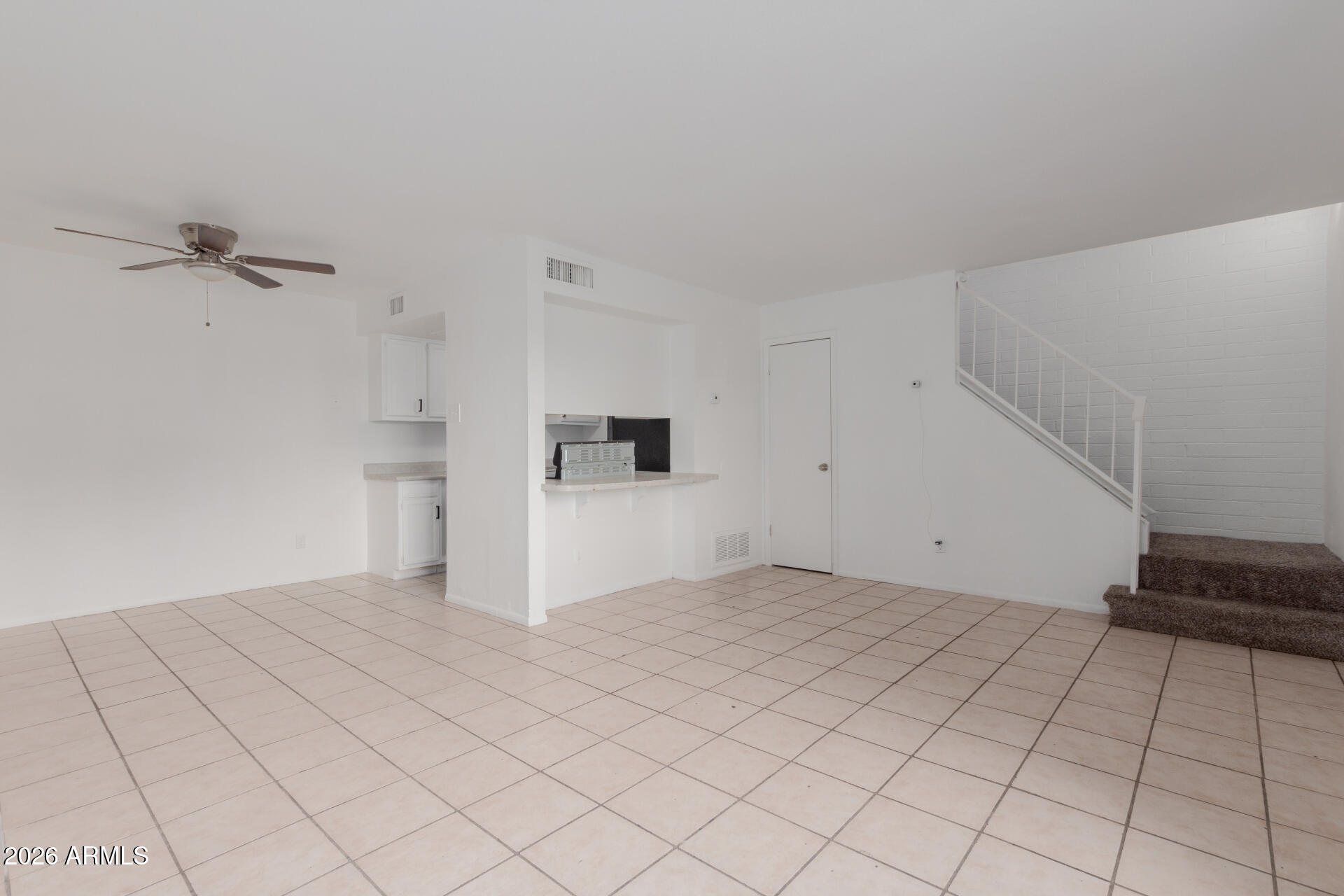 4002 West Palomino Road Phoenix, AZ 85019 - Photo 6 of 23