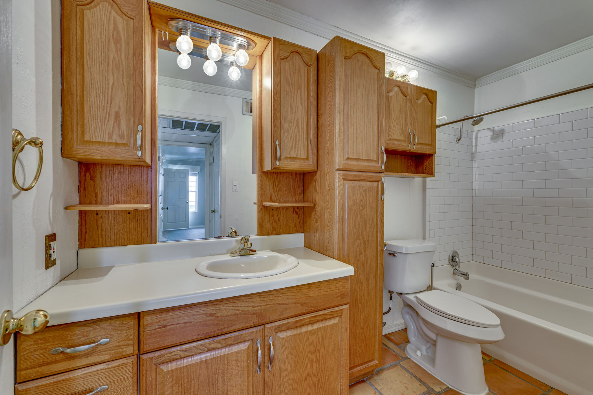 910 Duncan Lane, Unit 50 Austin, TX 78705 - Photo 19 of 33