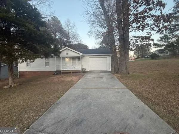 $1,350 | 10312 Canyon Trail, Jonesboro, GA 30238
