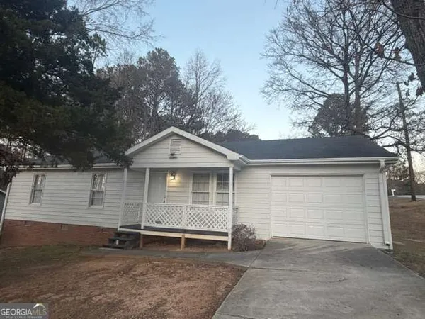 $1,350 | 10312 Canyon Trail, Jonesboro, GA 30238